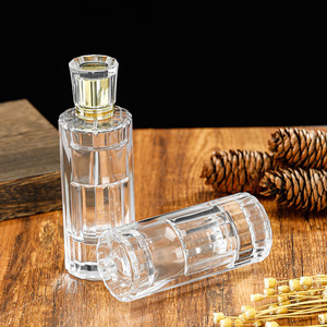 Botella de Vidrio Transparente Redonda con Rayas Verticales de 100 ml, Botella de Perfume Recargable de Alta Gama con Pulverizador a Presión - Product Image 2