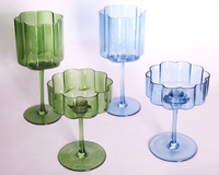 Ensemble de verres à vin en forme de fleur rose personnalisés, 2 pièces, verres à coupe côtelés colorés pour champagne, cocktail, verrerie élégante colorée