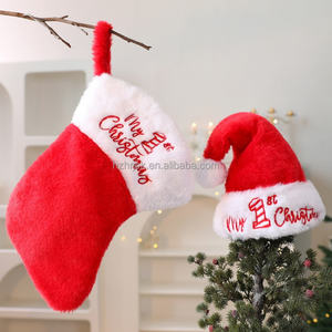 Chapeau <span class=keywords><strong>de</strong></span> Noël en peluche rouge pour bébé 1er et mes premiers bas <span class=keywords><strong>de</strong></span> Noël 2pc Set Ornament - Product Image 2