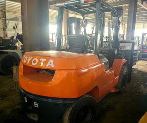 Chariots élévateurs Toyota 7FDA50 de 5 tonnes d'occasion, fabriqués au Japon - Product Image 1