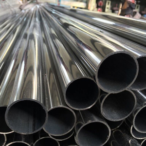 Les tuyaux en acier inoxydable sans soudure sont utilisés dans les industries de la construction, de la pétrochimie et de la transformation des aliments. - Product Image 3