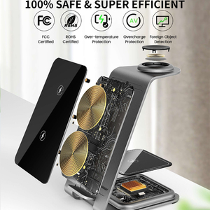 Chargeur de téléphone portable de bureau OEM sans fil 3in1 <span class=keywords><strong>Qi</strong></span> 15W support de charge rapide de téléphone portable pour écouteur de montre intelligente - Product Image 3