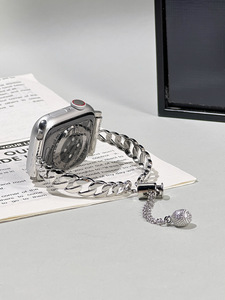 Correa de reloj de metal con cadena cubana gruesa, hebilla deslizante ajustable, decoración de bolas de diamantes de imitación, banda para muñeca para reloj inteligente - Product Image 3