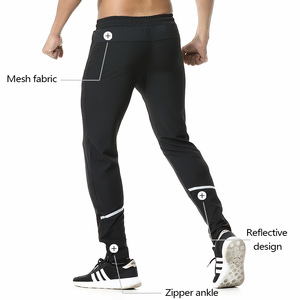 Venta al por mayor personalizado en blanco <span class=keywords><strong>pantalones</strong></span> de chándal de poliéster de los hombres <span class=keywords><strong>Slim</strong></span> <span class=keywords><strong>Fit</strong></span> cremallera pie <span class=keywords><strong>para</strong></span> <span class=keywords><strong>hombre</strong></span> Jogger <span class=keywords><strong>pantalones</strong></span> con rayas reflectantes - Product Image 3