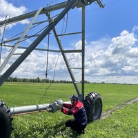 Nouveau système d'irrigation agricole en métal, composants principaux du système d'irrigation agricole, moteur et tour d'engrenage pour l'irrigation par pivot central