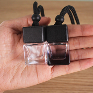 Chai treo khử mùi xe hơi, tinh dầu, nước hoa, thủy tinh đen gradient cổ điển, nắp gỗ đen 8ml, trống - Product Image 2