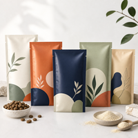 Pochettes plates métallisées personnalisées imprimées sur mesure à trois soudures latérales pour l'emballage de friandises et de compléments alimentaires pour animaux de compagnie