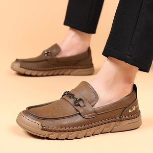 รองเท้าโลฟเฟอร์หนังลำลองสำหรับผู้ชาย Rvogu ระบายอากาศได้ดี สวมใส่ง่าย ส้นเตี้ย พื้นยางเย็บตะเข็บ ดีไซน์พู่ห้อย - Product Image 1