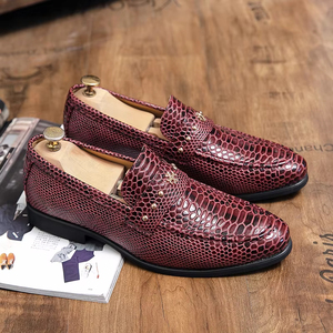 Chaussures Oxford italiennes pour homme, style décontracté chic, pour mariage et cérémonie, à enfiler, imperméables, respirantes, avec soutien de la voûte plantaire, en caoutchouc, texture élégante - Product Image 3