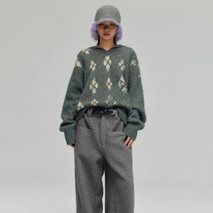 Suéter de mezcla de lana con cuello en V y gran solapa, diseño jacquard con estampado de rombos, ¡Gran Venta! - Product Image 1