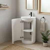 Meuble de salle de bain moderne sur pied avec vasque en céramique, design incurvé cannelé, étagères de rangement ouvertes, mobilier d'hôtel sur mesure