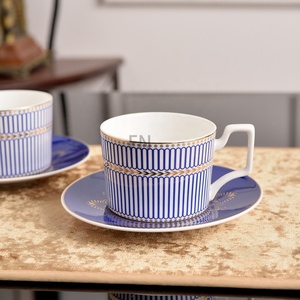 Vente chaude Style nordique luxe bleu rayé 4 pièces ensemble d'assiettes en porcelaine - Product Image 6