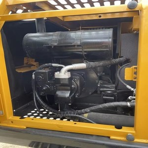 Miniexcavadora Sanny SY95C de 9.5 toneladas, marca china, excavadora de orugas de segunda mano, motor Yanmar, bomba, motor principal, modelo 2025 en venta - Product Image 5