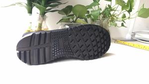 Botas Tácticas Negras HBP12-4 con Cremallera Lateral, Cuero Genuino, Tela de Nailon, Antideslizantes, con Costuras en Toda la Superficie y Protección en la Puntera - Product Image 5