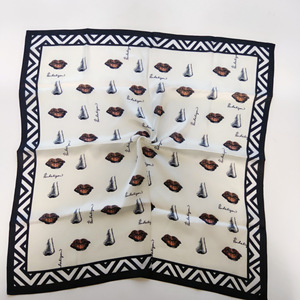 Vente en gros de <span class=keywords><strong>tissu</strong></span> foulard imprimé numérique en satin de <span class=keywords><strong>soie</strong></span> artificielle - Product Image 5