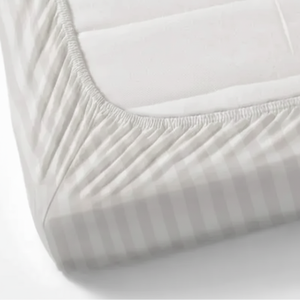 Sábana Ajustable de Microfibra de Poliéster con Rayas, Varios Colores Personalizados, para Uso en Hoteles, 300 Hilos, Ecológica y Duradera - Product Image 1