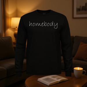 T-shirt à manches longues Homebody pour les introversés, idéal pour la maison, la famille et le confort - Product Image 3