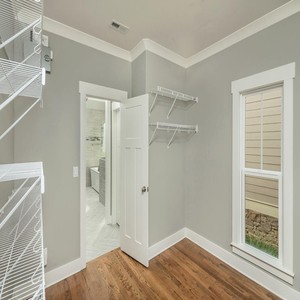 Échantillon disponible grand animal de compagnie amical qui sont des portes en bois extérieures contemporaines en bois de grenier classiques - Product Image 1