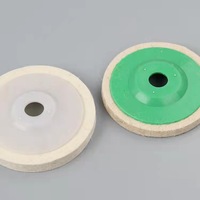 Le kit de disque de polissage en feutre de laine comprend un tampon de roue à disque en feutre de laine et des composés de polissage de polissage, une roue de polissage en laine