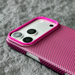 Funda de Teléfono con Textura de Fibra de Carbono y Anillo Magnético Invisible de Alta Calidad B342, Carga Inalámbrica, Antihuellas para 18 Pro - Product Image 4