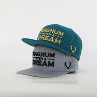 Casquette Oem Vente en gros Personnalisé 7 Panneaux Sports pour hommes Structuré Polyester Perçage Laser Trou Gorras Broderie Logo Casquette Snapback