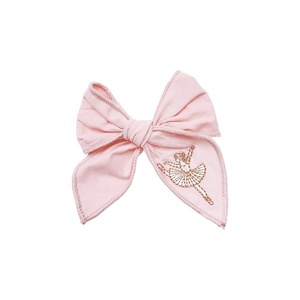 Pinza de Pelo Bordada para Niña, Diseño de Bailarina, Color Rosa Dulce, Hecha a Mano, con Tela, para Regalo - Product Image 3