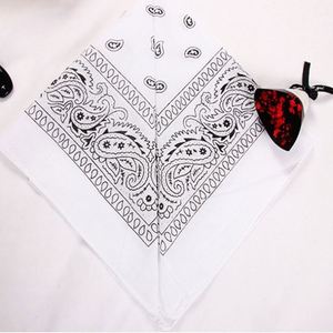 Bandanas personnalisées en gros à prix abordable avec logo, sublimation numérique, bandanas imprimés, couvre-chefs multifonctionnels, cache-cou - Product Image 5