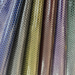 Tissu en similicuir de voyage holographique métallique en cuir PU gaufré marron clair écologique pour canapé sac vêtement - Product Image 5