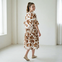 Robe midi décontractée d'été pour femme à imprimé floral, à volants, à manches mi-longues, col en V, coupe ample trapèze