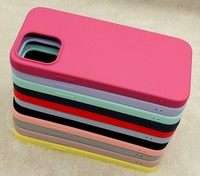 Coque en silicone liquide d'origine entièrement couverte de 2mm d'épaisseur avec tissu en microfibre doux pour la peau pour l'étui de la série IPhone 16