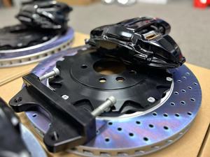 จานเบรกเซรามิกแบบมีร่อง สำหรับ Defender L663 Range Rover Sport L494/L461/L405 Velar Discovery-M3/M4 ที่ใช้ร่วมกันได้ - Product Image 3