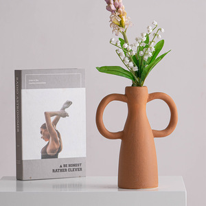 Vase en céramique minimaliste de style nordique, finition mate, pour salon, entrée, décoration de fleurs séchées ou fraîches - Product Image 4