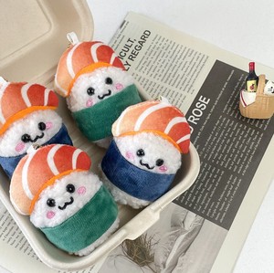 Divertido Kawaii felpa estilo japonés Sushi comida llavero bolsa colgante dibujos animados relleno suave bola de arroz llavero accesorio colgante - Product Image 4