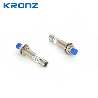 Capteur de Proximité Inductif Non Encastré KRONZ M12 8mm PNP NO 10-30VDC IP67 pour l'Automatisation Industrielle et la Détection de Position