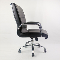 Chaise de bureau ergonomique pivotante en cuir PU classique pour le soutien lombaire