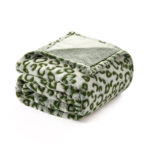 Venta al por mayor, mantas <span class=keywords><strong>de</strong></span> cama con estampado <span class=keywords><strong>de</strong></span> leopardo, forro polar, acogedor, sillón, <span class=keywords><strong>manta</strong></span>, silla, estampado, franela, <span class=keywords><strong>manta</strong></span> acogedora - Product Image 4