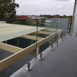 Lan can thủy tinh với bài nhỏ SS bắt vít xuống sàn gỗ cứng - Product Image 3