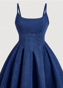 Nouvel arrivage de robe d'été en denim lavé pour femmes avec bandoulière fine coupe Aline décontractée et confortable - Product Image 6