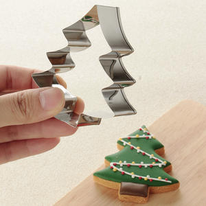 عرض ساخن لعيد الميلاد: مجموعة قوالب تزيين الكعك والشوكولاتة الإبداعية من الفولاذ المقاوم للصدأ، قوالب تقطيع البسكويت للخبز - Product Image 3