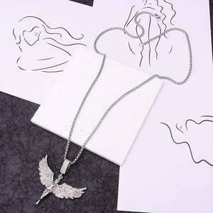 Collar con Colgante de Ángel Caído con Alas, Engaste Completo de Diamantes Pavé, Aleación de Zinc Blanco K, Joyería de Moda para Hombre - Product Image 2