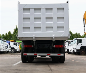 <span class=keywords><strong>Camion</strong></span> benne basculante HOWO 8x4 robuste pour l'exploitation minière, occasion à <span class=keywords><strong>prix</strong></span> réduit - Product Image 4
