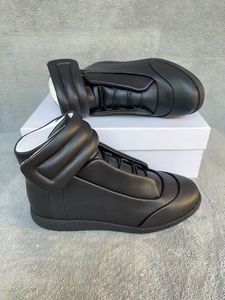 Sneakers Minimaliste Impermeabili Termiche <span class=keywords><strong>con</strong></span> Lacci Nascosti e Imbottitura alla Caviglia, <span class=keywords><strong>Scarpe</strong></span> Futuristiche da Lavoro e Streetwear - Product Image 6