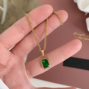 Collana con Ciondolo Quadrato in Acciaio Inossidabile Placcato <span class=keywords><strong>Oro</strong></span> 18k con Zirconi Cubici, Gioielli Delicati Personalizzati all'Ingrosso - Product Image 2