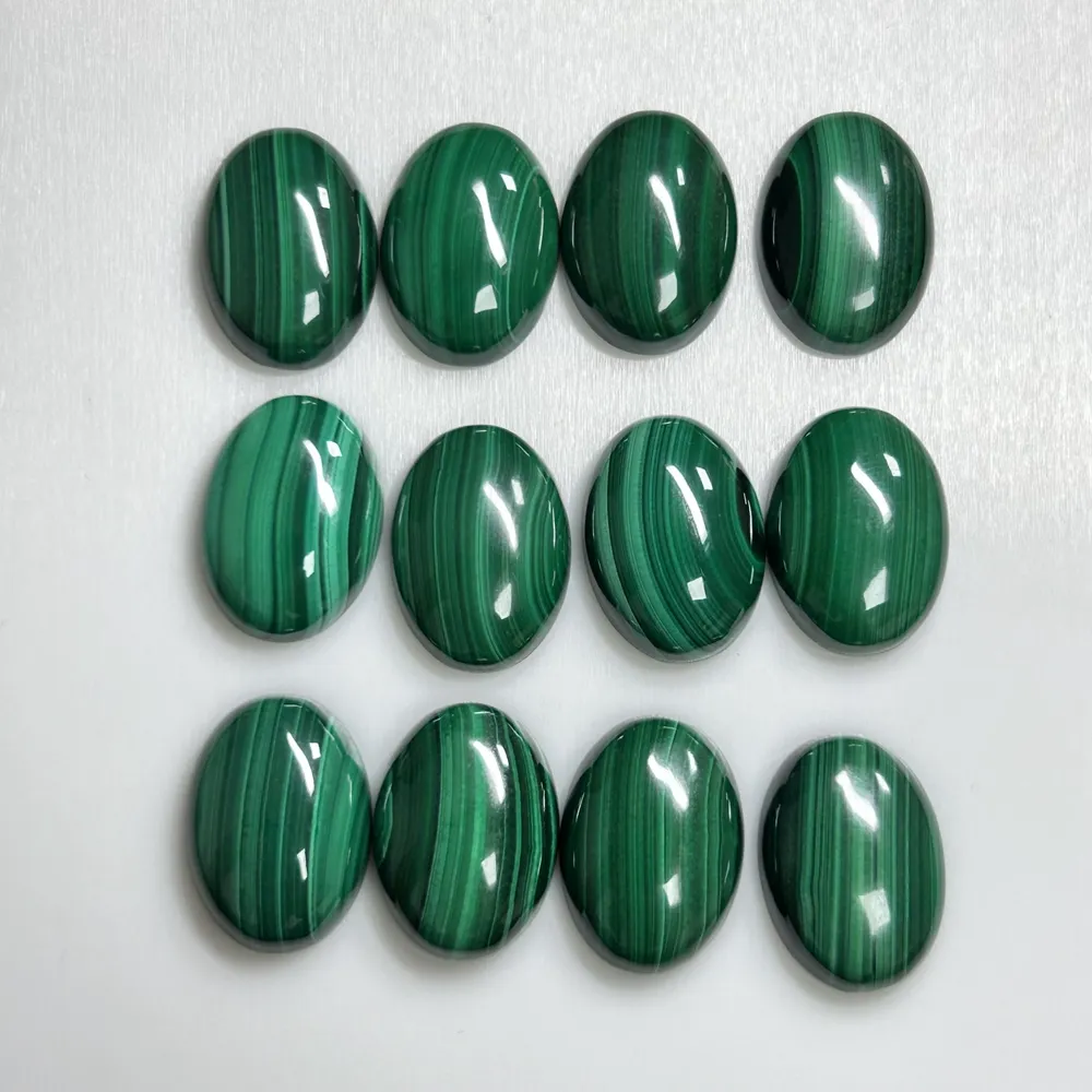 Oval 13X18Mm Manik-manik Malachite Hijau Batu Cabochon Malachite Alami untuk Membuat Perhiasan