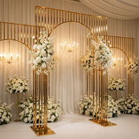 Support de toile de fond de mariage en fer forgé, structure géométrique en métal doré