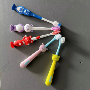 Tùy Chỉnh Mô Hình Phim Hoạt Hình Trẻ Em Bàn Chải Đánh Răng Chất Lượng Cao Mềm Bằng Miệng Làm Sạch Nylon Lông Xách Tay Nhỏ <span class=keywords><strong>Cap</strong></span> Cho Nhà Du Lịch Trẻ Sơ Sinh - Product Image 2