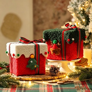 Offre Spéciale : Coffret Cadeau de Noël en Peluche – Adorables Ornements en Feutre avec Nœuds Décoratifs, Tissu Doux pour Décoration de Table et Maison - Product Image 1