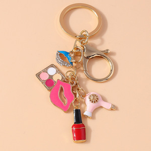 Nouvelle tendance Mini <span class=keywords><strong>huile</strong></span> dégoulinant porte-clés beauté vêtements porte-clés sèche-<span class=keywords><strong>cheveux</strong></span> arc numérique brillant à lèvres <span class=keywords><strong>pour</strong></span> porte-clés - Product Image 4