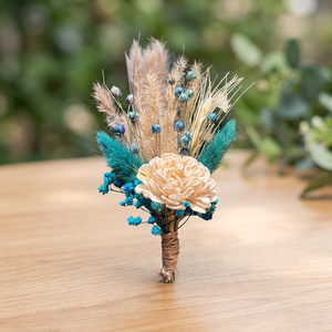 Boutonnière en plumes d'herbe de la pampa artificielle naturelle séchée pour décoration de mariage - Product Image 2