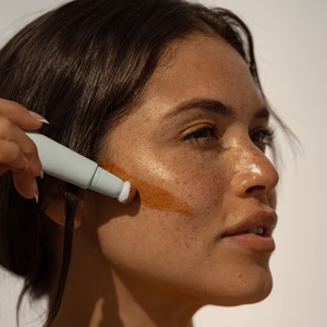 El escultor autobronceador perfumado 3 en 1 ilumina el <span class=keywords><strong>acelerador</strong></span> de <span class=keywords><strong>bronceado</strong></span> falso de contorno con aplicador Tanner Shimmer loción autobronceadora - Product Image 4